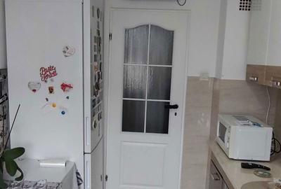 Apartament cu 2 camere decomandat în Triaj - 4