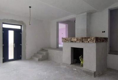 Casă cu 3 camere în Central - 1