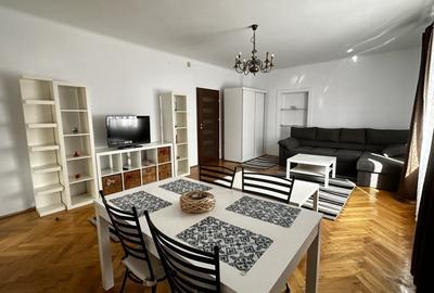 Apartament in casa cu 2 camere ,beci si curte pe Strada Titulescu ,zona Afi - 2