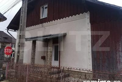 Casă cu 5 camere cu Teren 250 Mp în Central - 3
