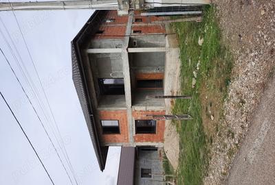 Casă cu 4 camere cu Teren 300 Mp în Căpățânești - 7