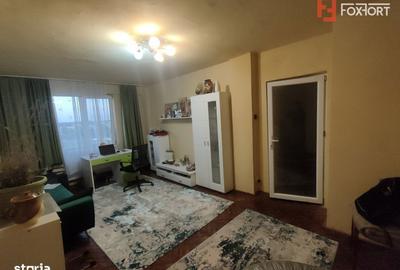 Apartament cu 4 camere decomandat, mobilat în Buziașului