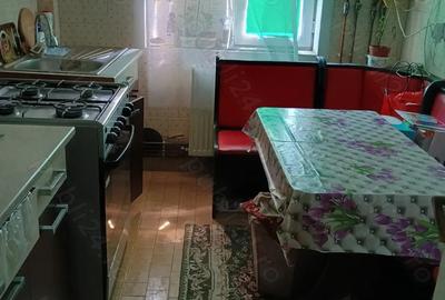 Primesc in gazda doua fete nefumatoare,respectoase cu bun-sim?.zona Podu Ros (Cantemir ). - 5