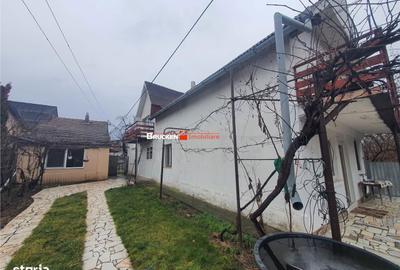 Casă cu 4 camere în Central - 9