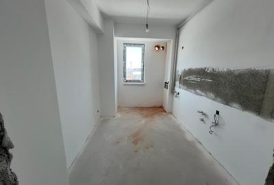 Apartament cu 3 camere decomandat în 1 Mai - 5