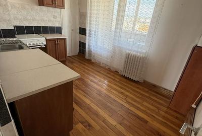 Apartament cu 4 camere decomandat în 22 Decembrie - 5