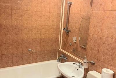 Basarabiei, Piata Muncii - 7