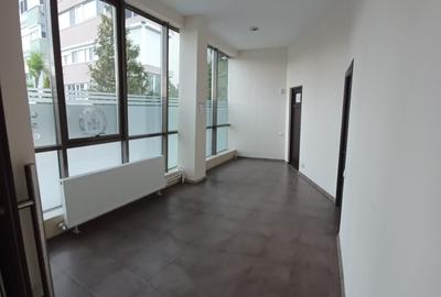 Spatiu comercial pretabil birouri-cabinete - 2