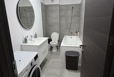 Apartament cu 2 camere semidecomandat în 1 Decembrie