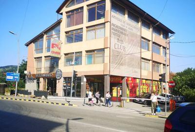 Spațiu comercial, de 1,300 mp, în Gura Humorului - 1