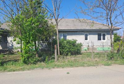 Casă cu 4 camere în Central - 3