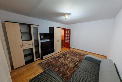 Apartament cu 3 camere semidecomandat în Răcădău - 4