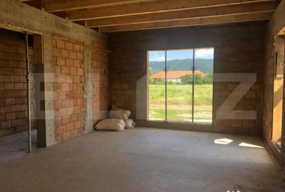 Casă cu 3 camere cu Garaj în Cristian - 11