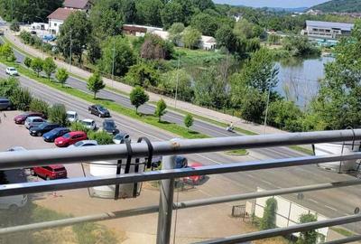 Apartament cu 2 camere decomandat în Berislăvești - 6