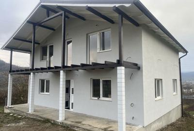 Casă cu 4 camere în Bejan - 7