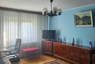 Apartament cu 3 camere decomandat în Tătărași - 2