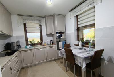 Casa cu 3 camere in suprafa?a de 122 mp ?i un teren de 5 - 6