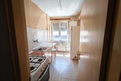 Apartament cu 2 camere semidecomandat, mobilat în 13 Decembrie - 6