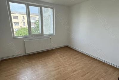 Apartament cu 3 camere decomandat în Central - 9