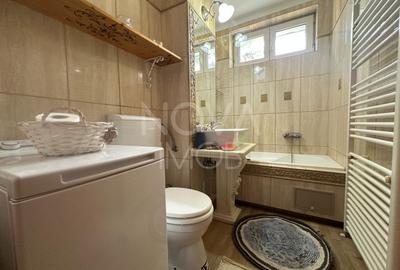 Apartament cu 32 camere decomandat, mobilat în Hipodrom 2 - 10