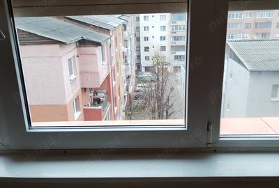 Vand apartament cu 2 camere decomandat - 3