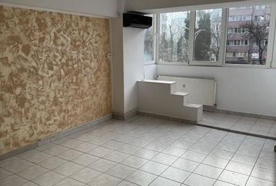 De închiriat: apartament 3 camere - nemobilat - ideal birou - Gorjului - 6
