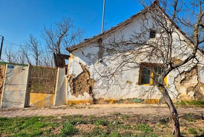 Casă individuală cu 2 camere cu Canalizare în Carani - 2