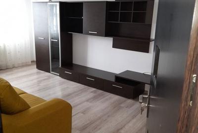 Apartament cu 2 camere în Decebal
