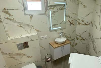 Apartament cu 3 camere semidecomandat în Micro 16 - 11