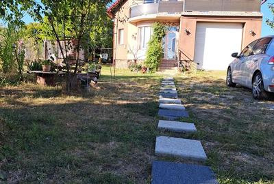 Casă cu 4 camere cu Teren 1300 Mp în Săndulești - 1