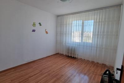 Apartament cu 3 camere de vanzare Militari - Lujerului metrou - 15