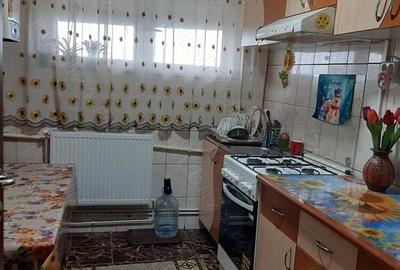 Apartament de vanzare - 4