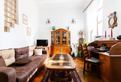 Apartament in imobil istoric - zona Baile Neptun - 3