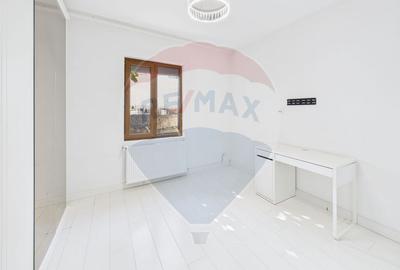 Casa / Vila cu 4 camere de vanzare in zona Est - 7