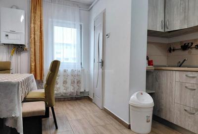 Apartament 3 Camere Etaj 1, decomandat renovat mobilat utila - 2