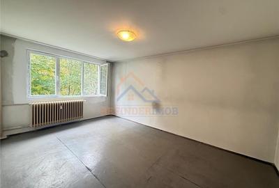 Vanzare apartament 3 camere, decomandat, etaj 1 zona Drumul Taberei - 2