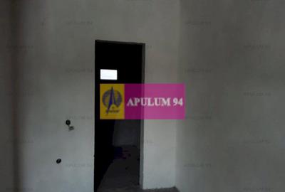 Casă cu 4 camere cu Teren 200 Mp în 1 Decembrie - 33