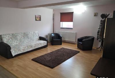 Casă cu 10 camere cu Teren 1500 Mp în Săcueni - 4