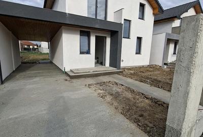 Casă cu 3 camere cu Teren 444 Mp în Central - 9