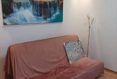 Apartament cu 3 camere semidecomandat în Central - 2