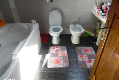 Casă cu 4 camere cu Teren 1700 Mp în Călugareni - 10