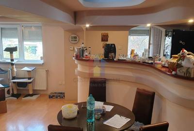 3 camere etaj 1, 2 balcoane, Mobilat si Utilat, decomandat, 3 camere etaj 1, 2 balcoane, Mobilat si Utilat, decomandat, - 6