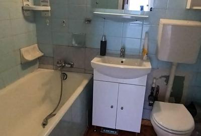 Apartament decomandat în Drumul Taberei