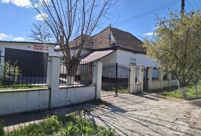 Casă cu 2 camere în Ghirolt - 2