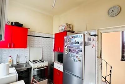 Apartament in Vila / Garaj / Boxa / Cartier Uranus / 13 Septembrie - 16