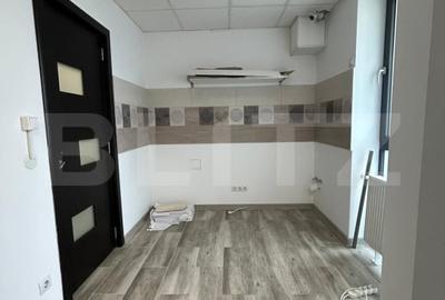 Apartament cu 3 camere, ideal pentru activitati de birou, zona Livezeni - 2