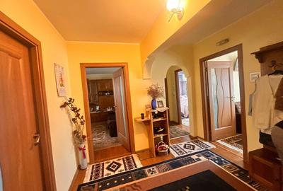 Apartament cu 4 camere decomandat în George Enescu - 7