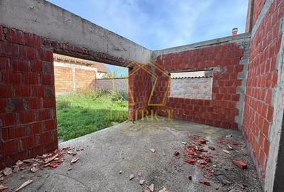 COM 0% Casa la rosu cu 5 camere P+E | Blascovici - 12