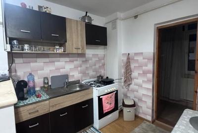 Apartament mobilat si utilat, etaj intermediar,  Siret - 1