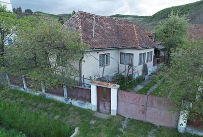 Vand casa cu 5 cam.in com.Neaua sat GHINESTI. - 2